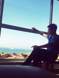 台下吃瓜群众视频,一场视频背后的热议与思考