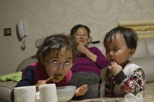 吃瓜光头女儿,揭秘娱乐圈背后的温馨故事